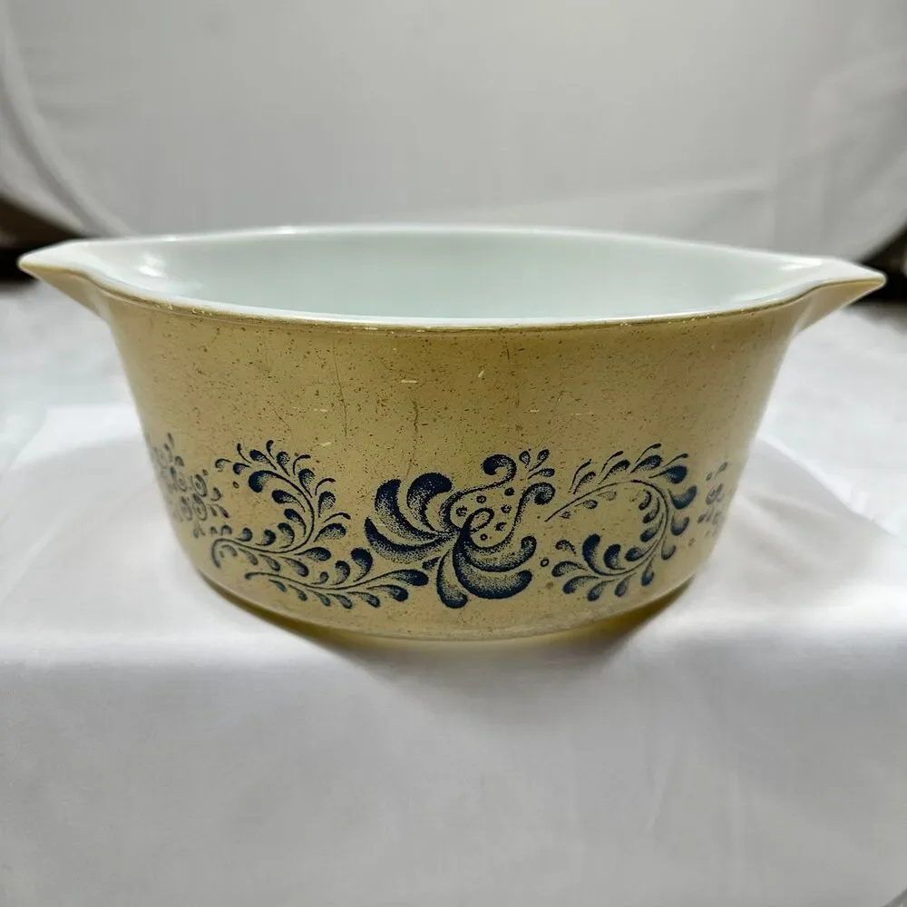 VTG Pyrex Homestead 475-B 2 1/2 QT Casserole